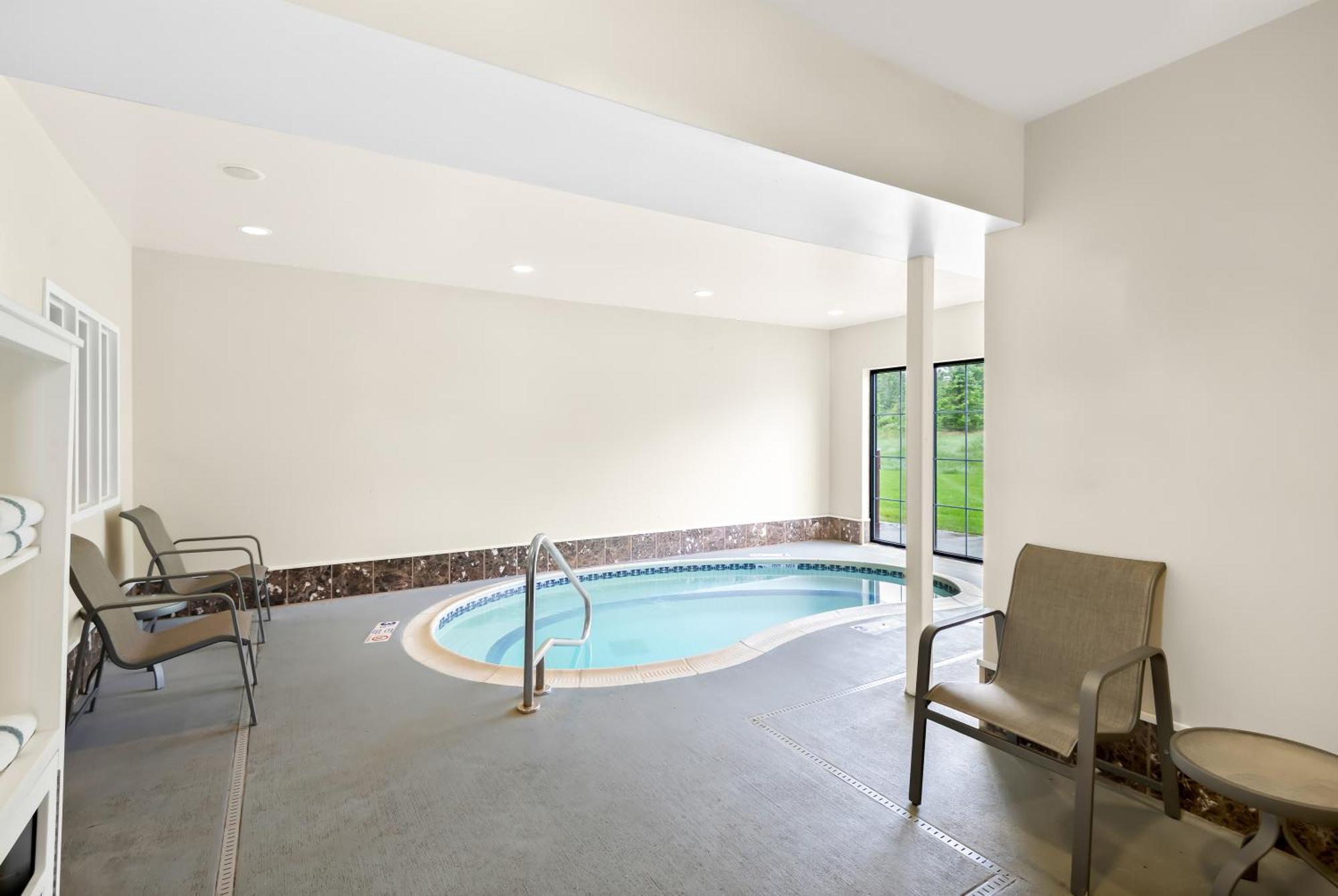 Best Western Palmyra Inn & Suites Екстер'єр фото