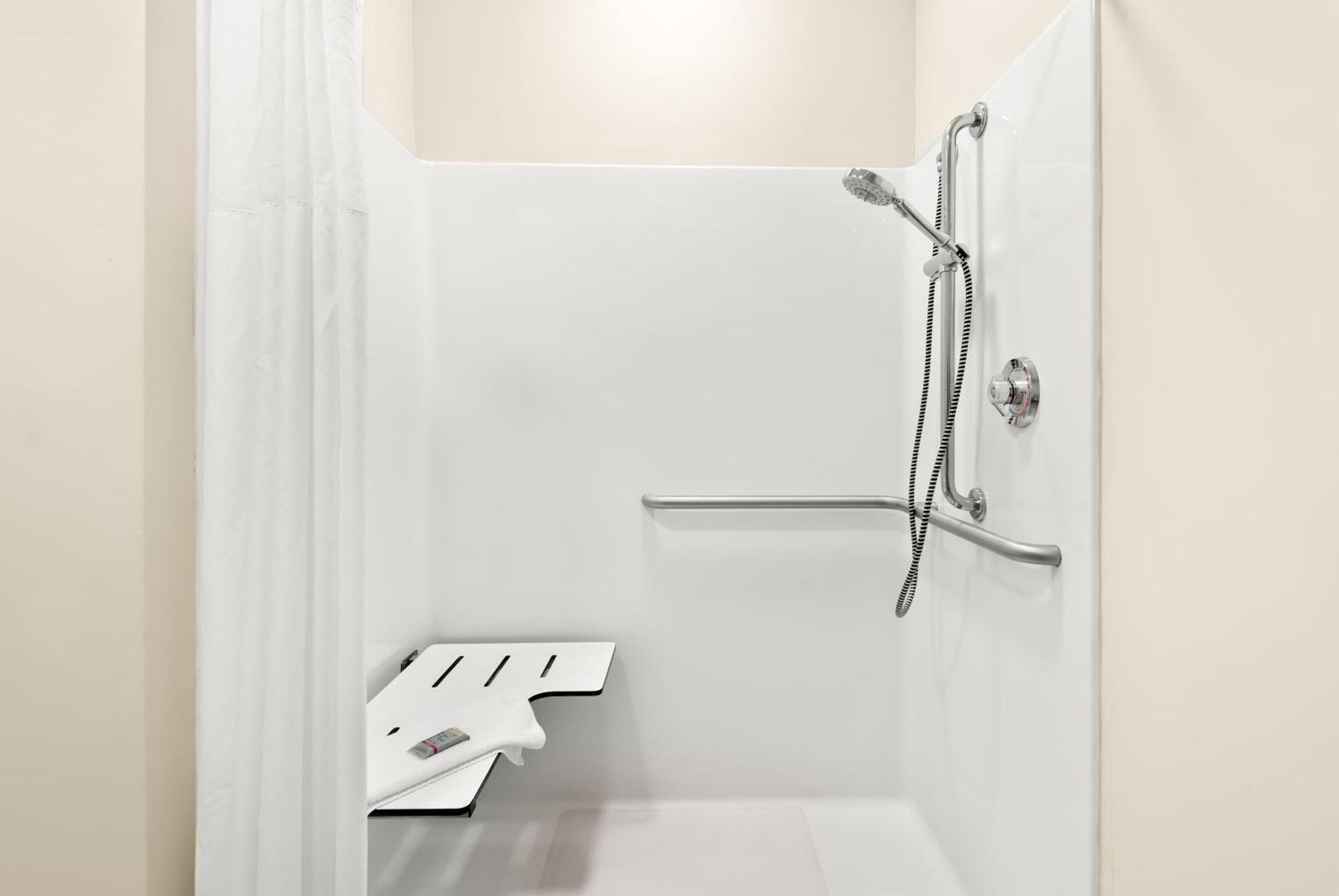 Best Western Palmyra Inn & Suites Екстер'єр фото