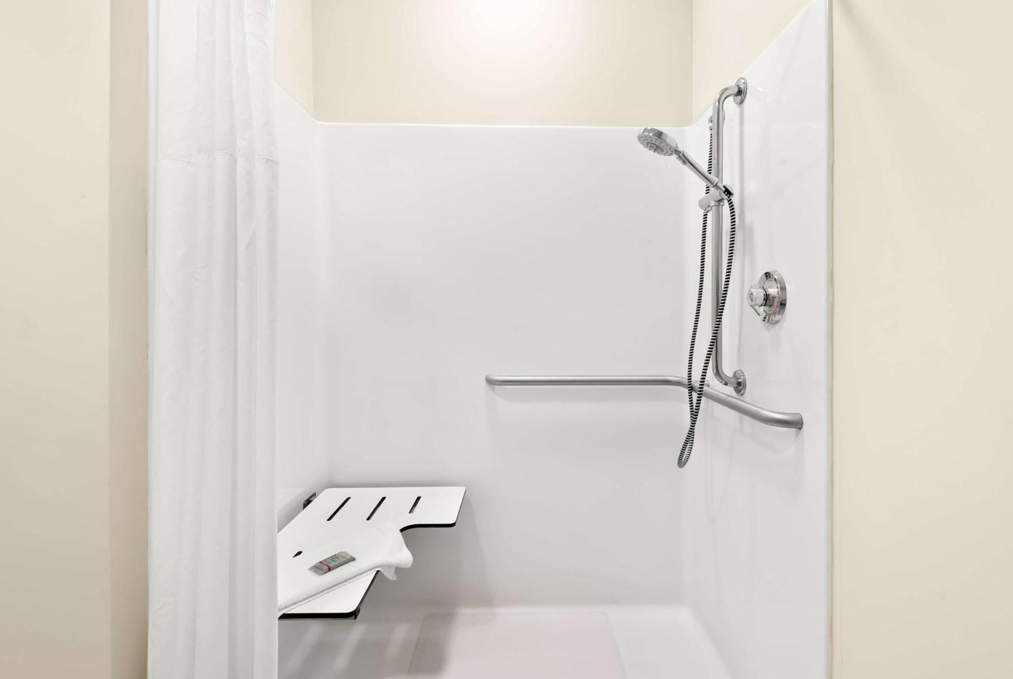 Best Western Palmyra Inn & Suites Екстер'єр фото